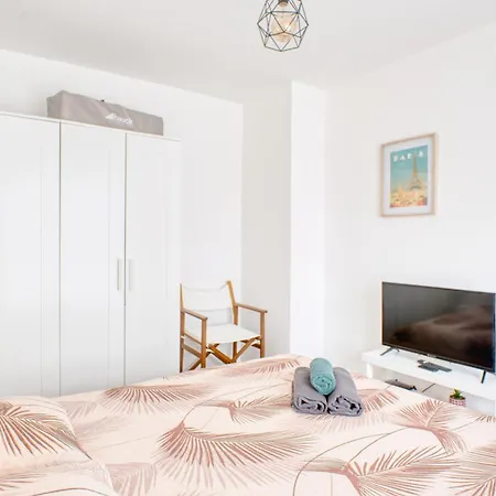 Agreable Parking Inclus Apartment *